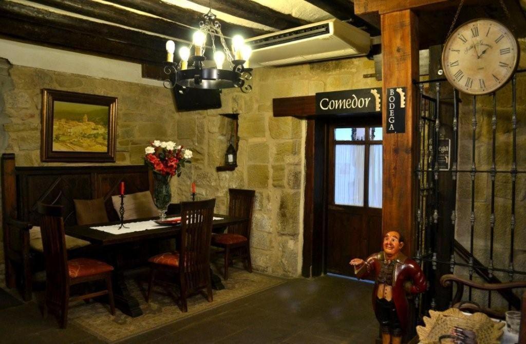 Posada Abadia De Siétamo Eksteriør billede