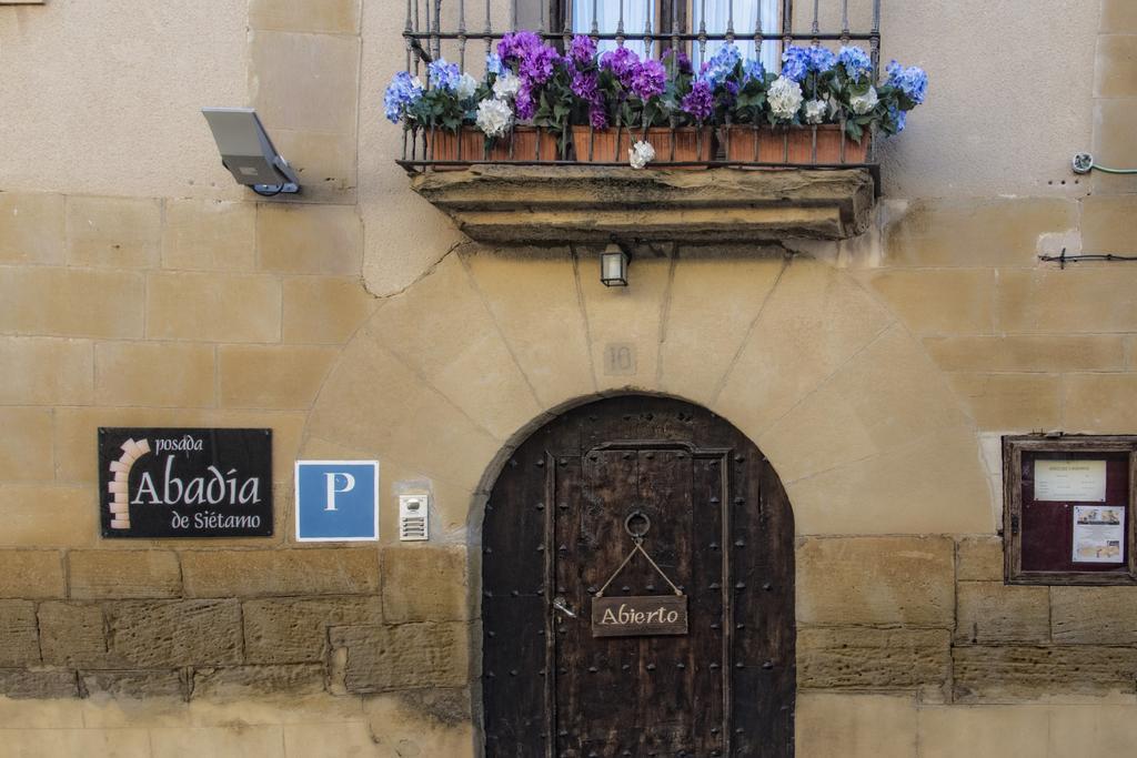 Posada Abadia De Siétamo Eksteriør billede